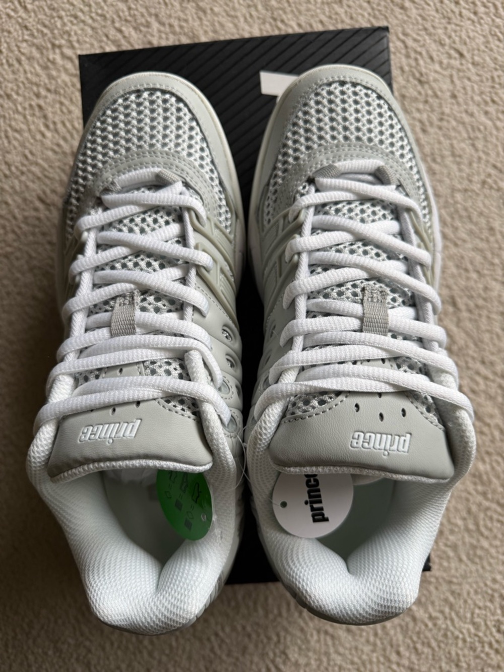 PRINCE T22 ladies tennis shoes - Size 8.5 BNIB